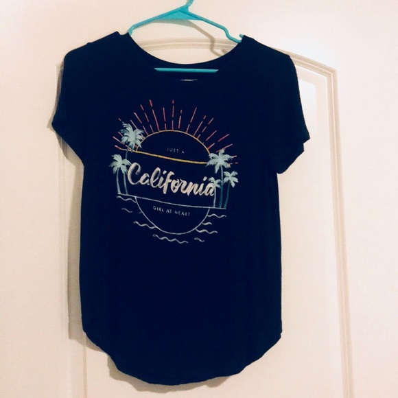 “Just a California Girl” T-Shirt - Picture 1 of 2